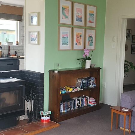 Sunny Room On Thomas Waihi Exterior photo